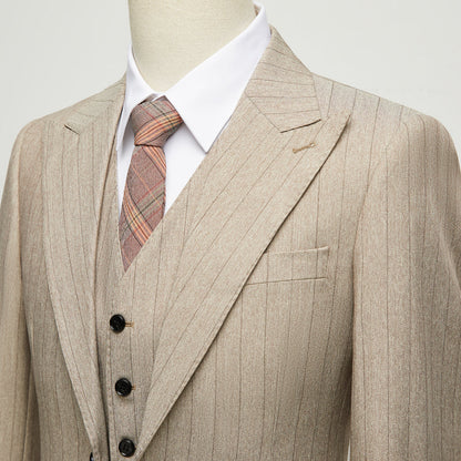 MONVIEL | Beige Three-piece suit