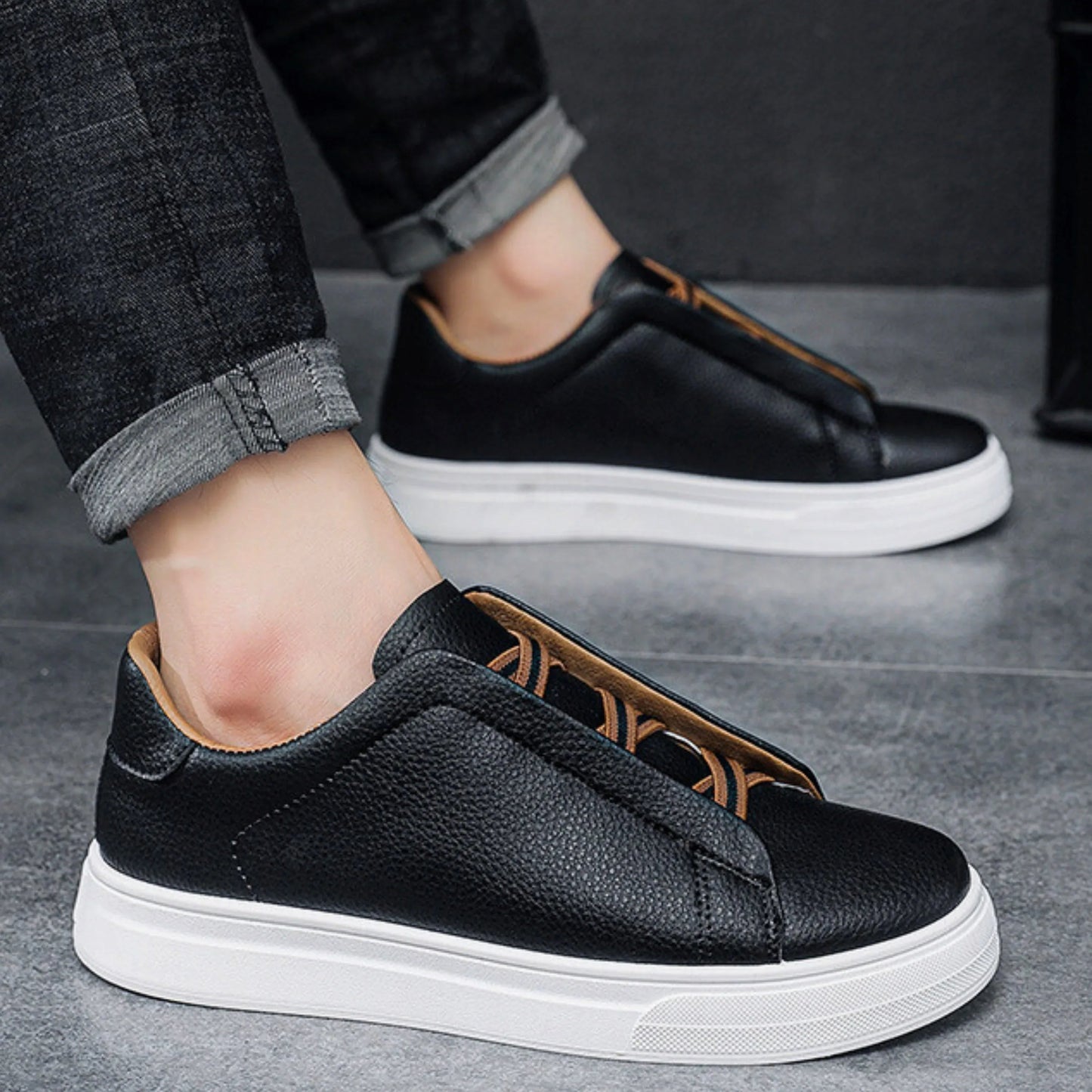 MONVIEL | MEN'S SLIP-ON TRAINERS