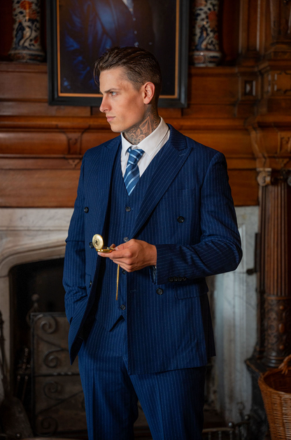 MONVIEL | Double-breasted three-piece suit